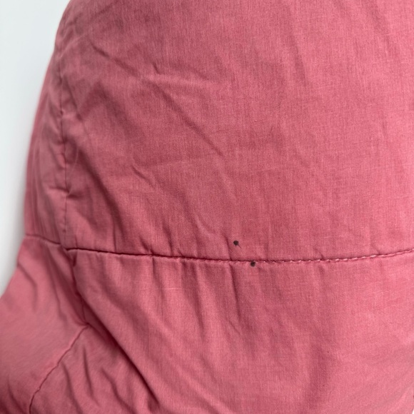 King Size Comforter- Stylish, Warm, Cozy, Comfortable Comforter - Picture 2 of 7